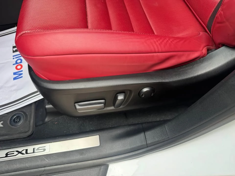2022 Lexus RX 4th Gen - Image 9 of 15