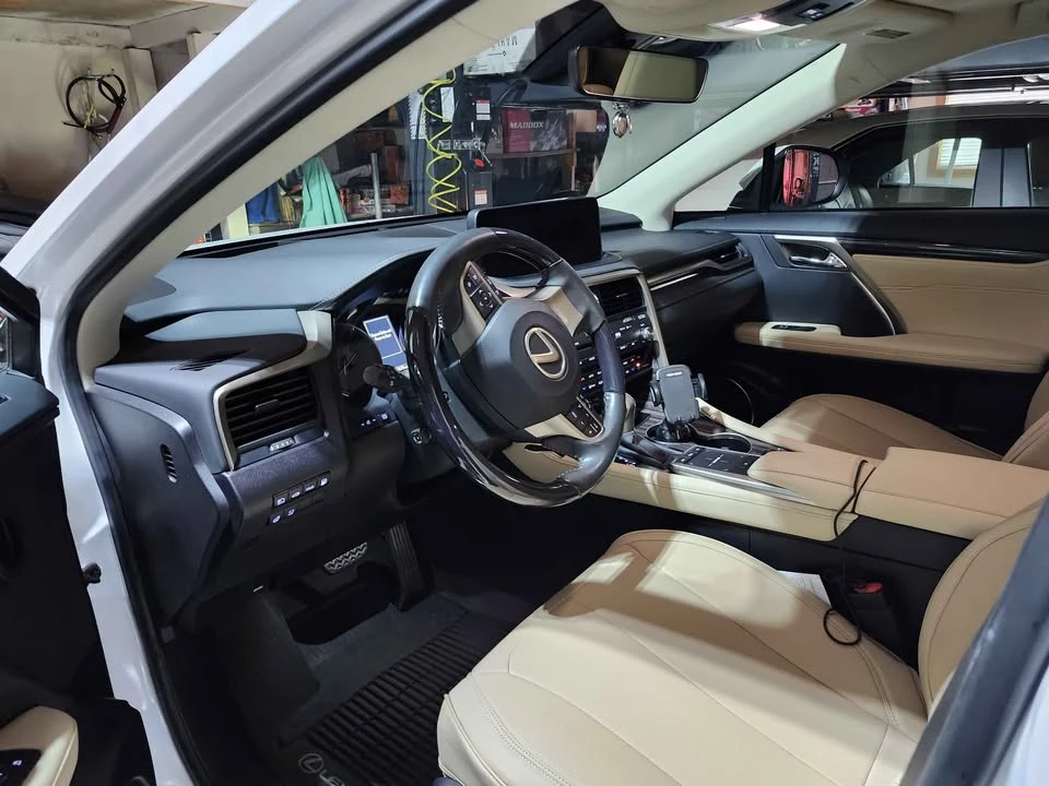 2022 Lexus RX 4th Gen - Image 4 of 4