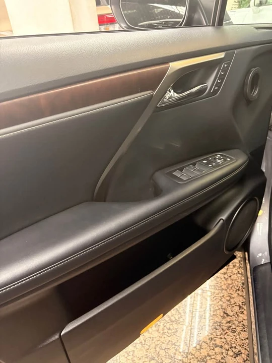 2022 Lexus RX 4th Gen - Image 4 of 9