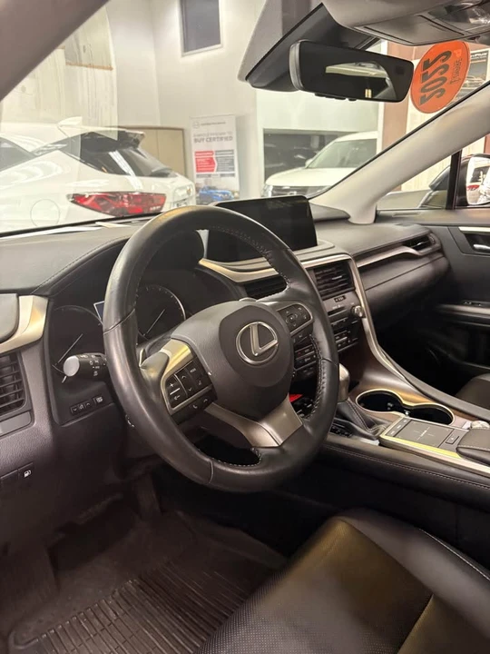2022 Lexus RX 4th Gen - Image 5 of 9