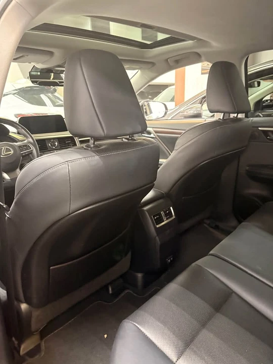 2022 Lexus RX 4th Gen - Image 8 of 9