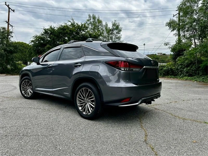 2022 Lexus RX 4th Gen - Image 4 of 9