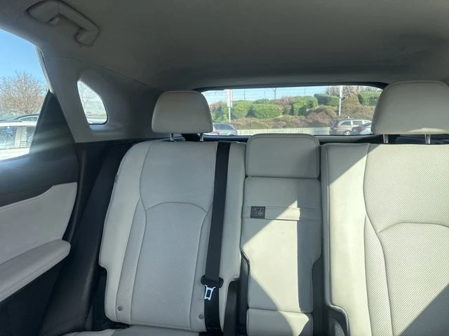 2022 Lexus RX 4th Gen - Image 10 of 12