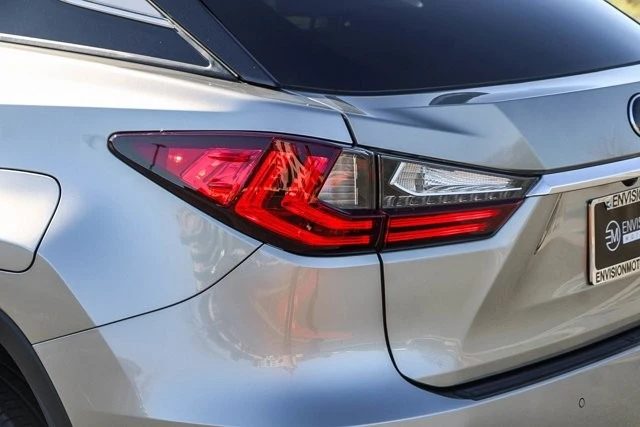 2022 Lexus RX 4th Gen - Image 11 of 12