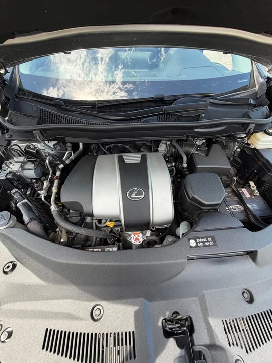 2022 Lexus RX 4th Gen - Image 10 of 12