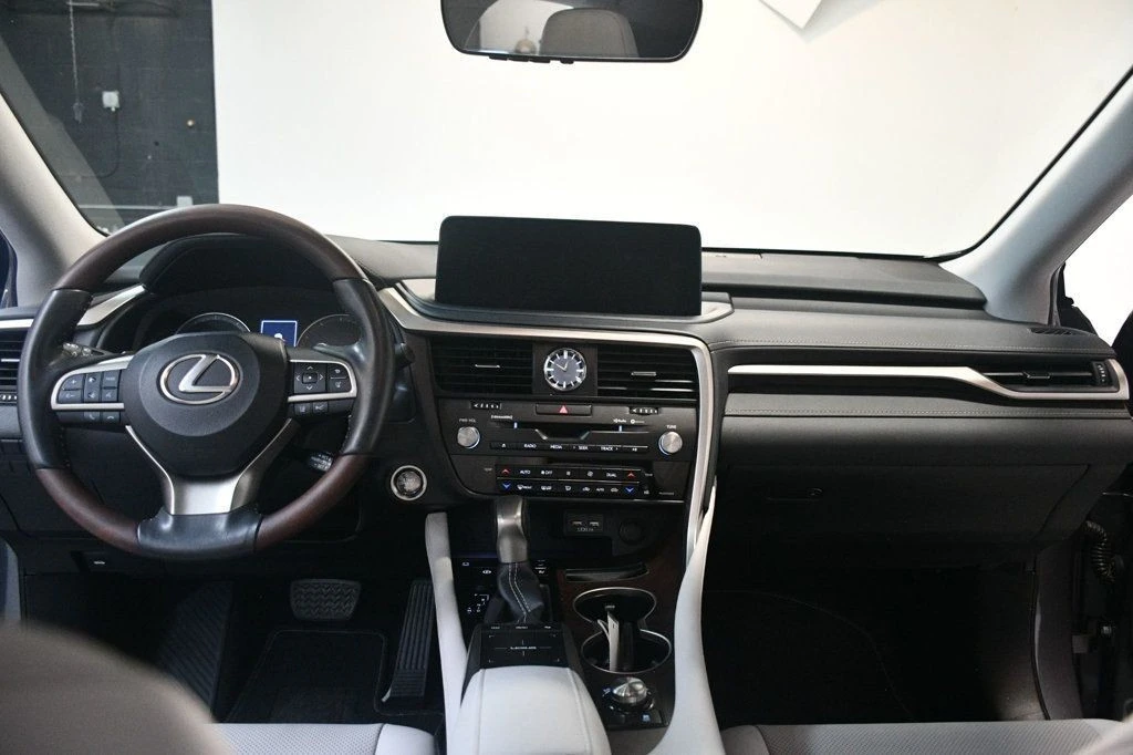 2022 Lexus RX 4th Gen - Image 5 of 12
