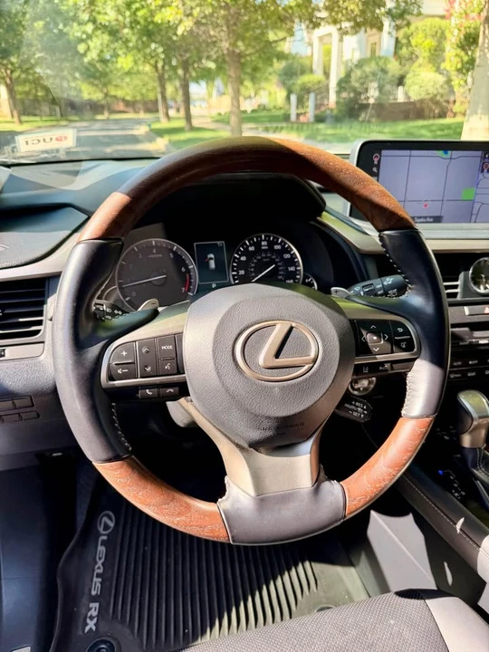 2022 Lexus RX 4th Gen - Image 10 of 20