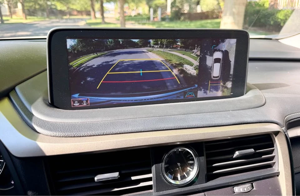 2022 Lexus RX 4th Gen - Image 15 of 20