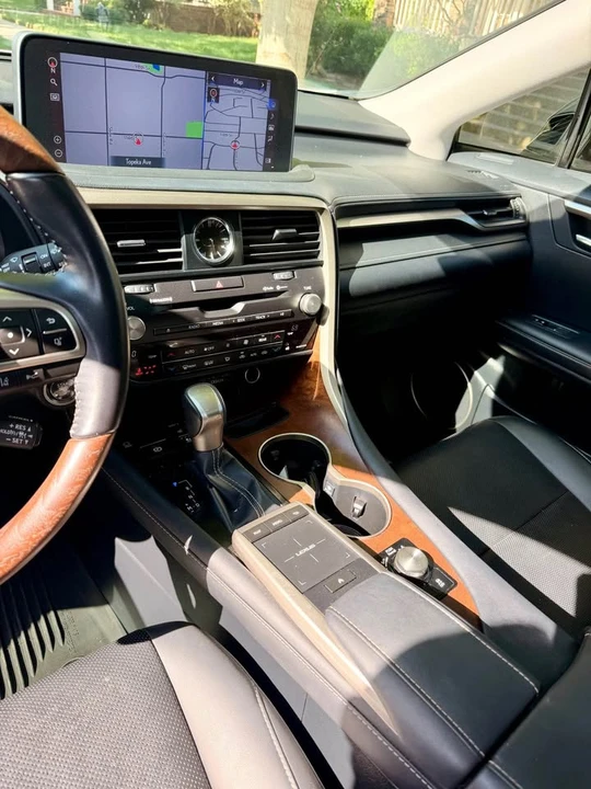 2022 Lexus RX 4th Gen - Image 11 of 20