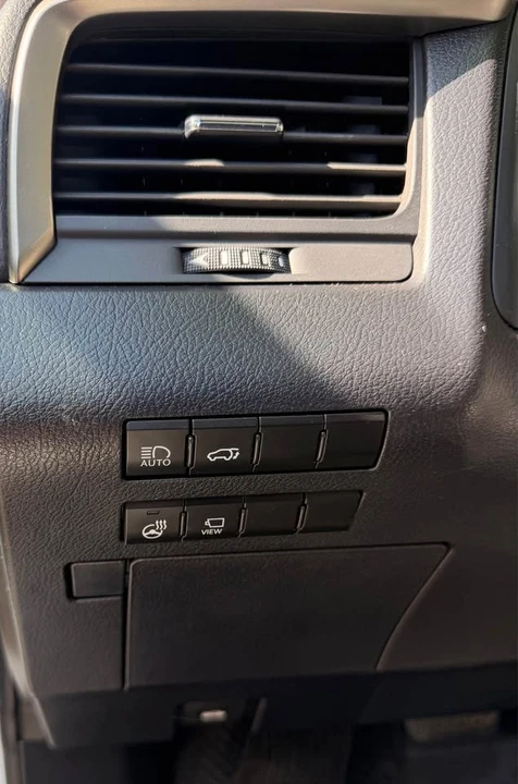 2022 Lexus RX 4th Gen - Image 13 of 20
