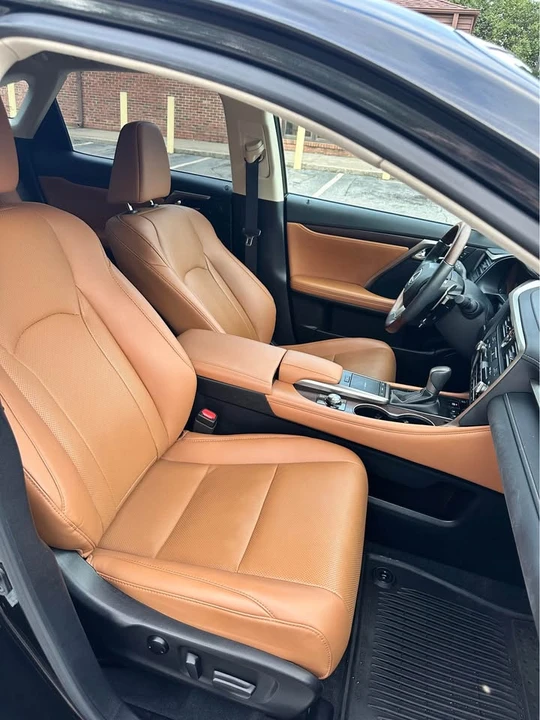 2022 Lexus RX 4th Gen - Image 8 of 10