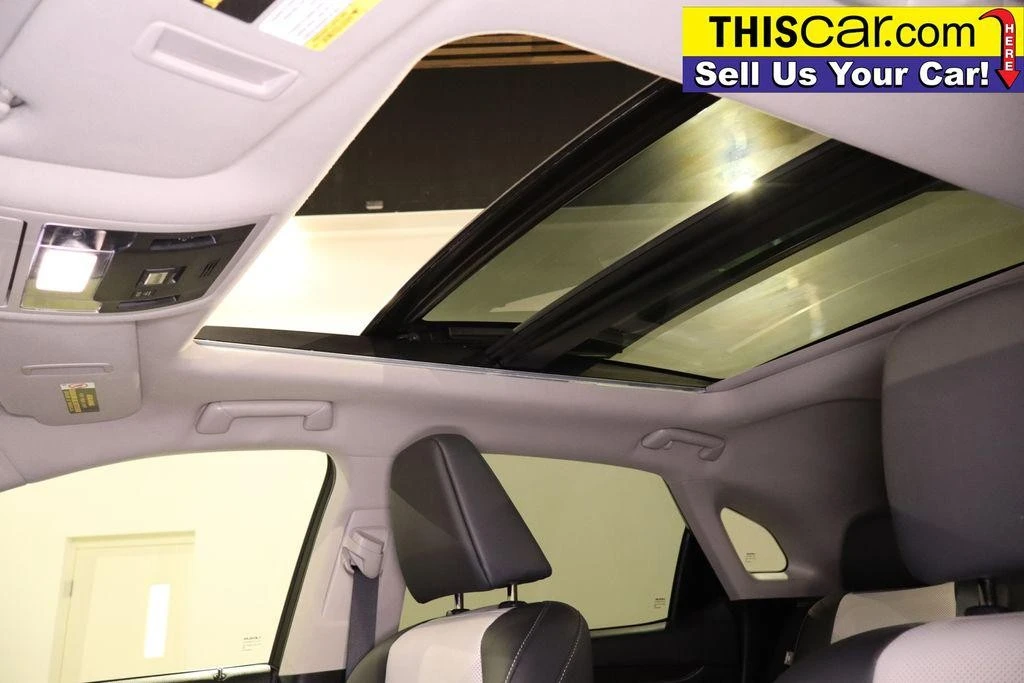 2022 Lexus RX 4th Gen - Image 28 of 31