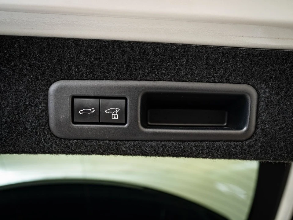 2022 Lexus RX 4th Gen - Image 18 of 21