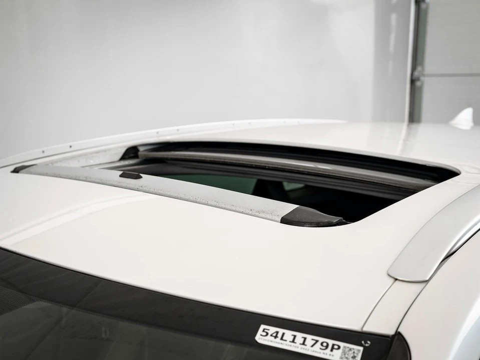 2022 Lexus RX 4th Gen - Image 14 of 21