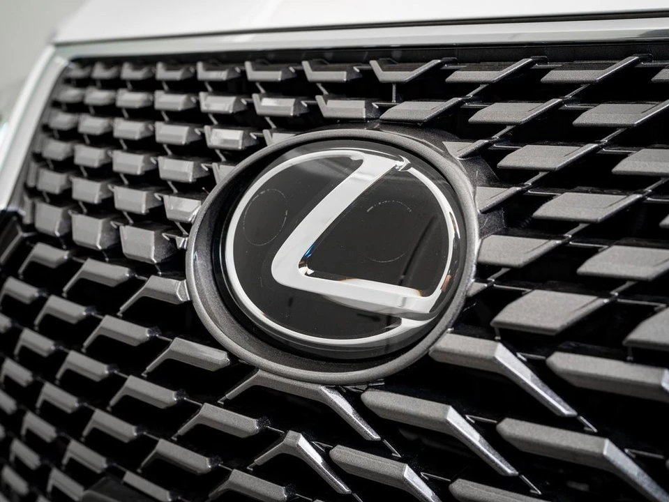 2022 Lexus RX 4th Gen - Image 3 of 21