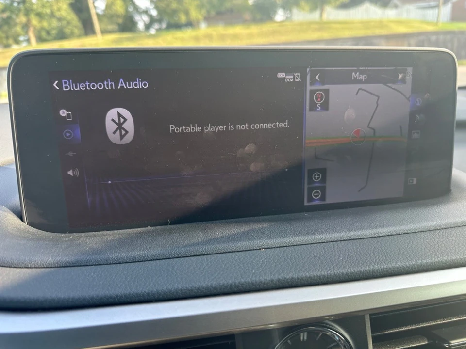 2022 Lexus RX 4th Gen - Image 10 of 14