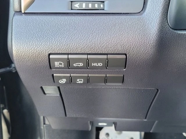 2022 Lexus RX 4th Gen - Image 18 of 21