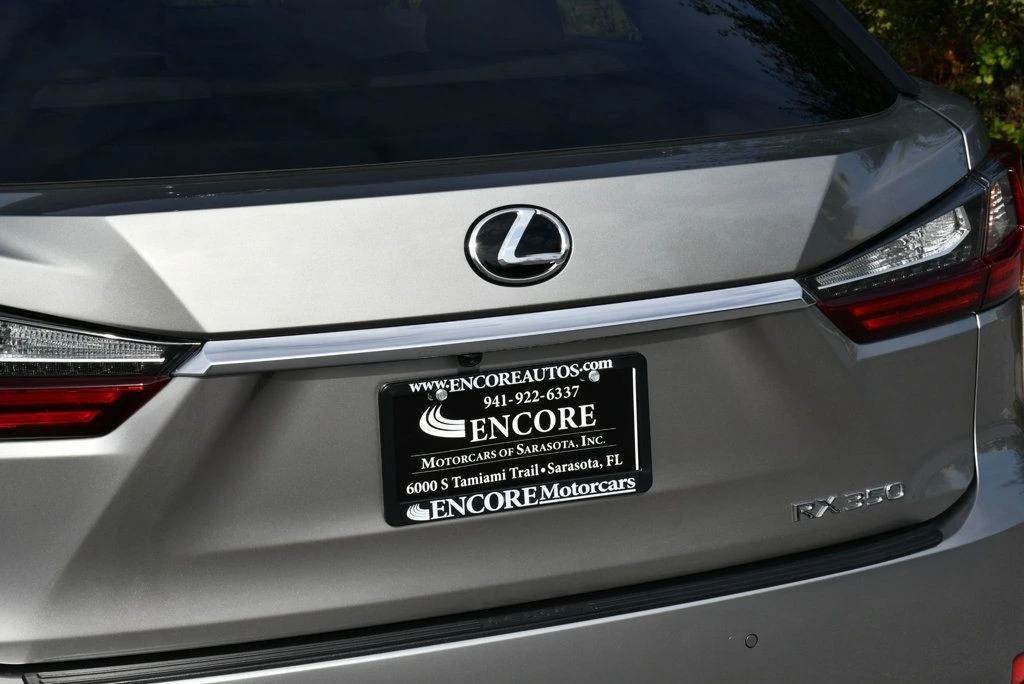 2022 Lexus RX 4th Gen - Image 10 of 12