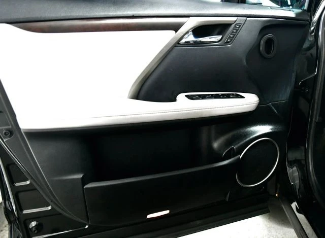 2022 Lexus RX 4th Gen - Image 9 of 21