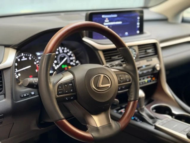 2022 Lexus RX 4th Gen - Image 17 of 21