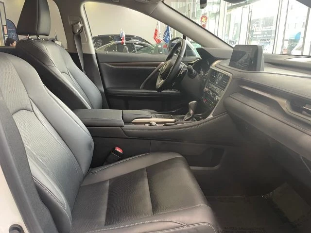 2022 Lexus RX 4th Gen - Image 27 of 31