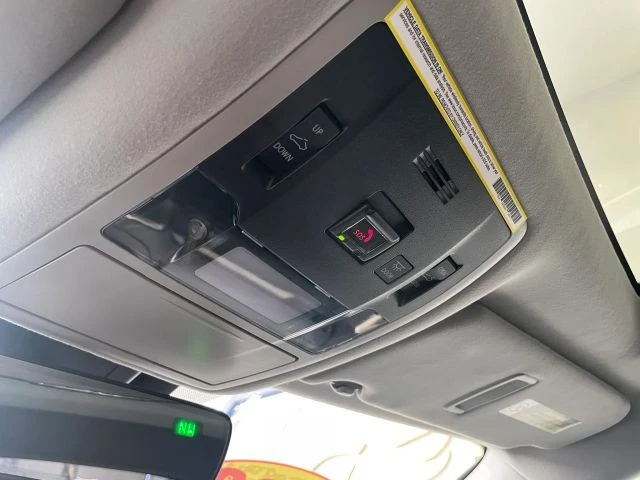 2022 Lexus RX 4th Gen - Image 16 of 31
