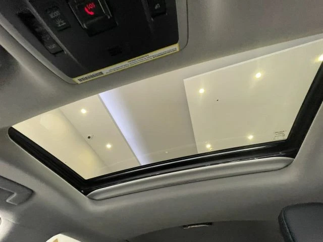 2022 Lexus RX 4th Gen - Image 17 of 31