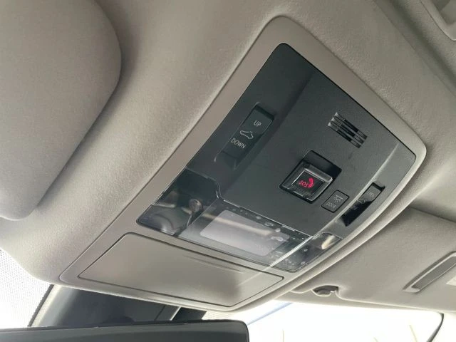 2022 Lexus RX 4th Gen - Image 14 of 21