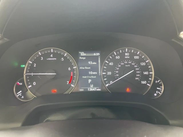 2022 Lexus RX 4th Gen - Image 11 of 21