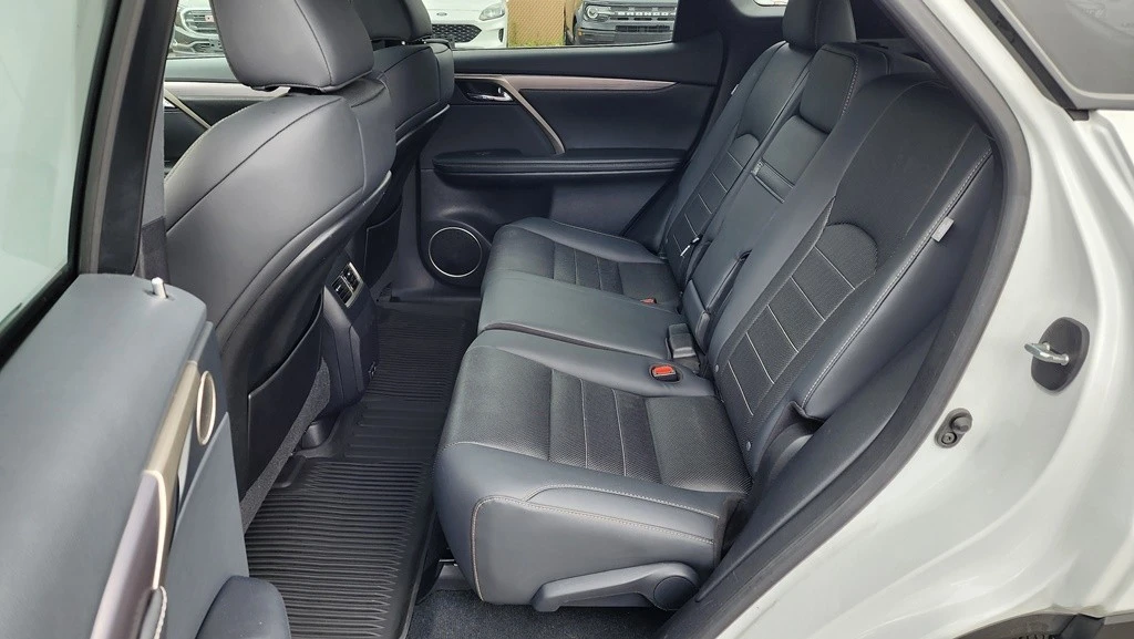 2022 Lexus RX 4th Gen - Image 18 of 31