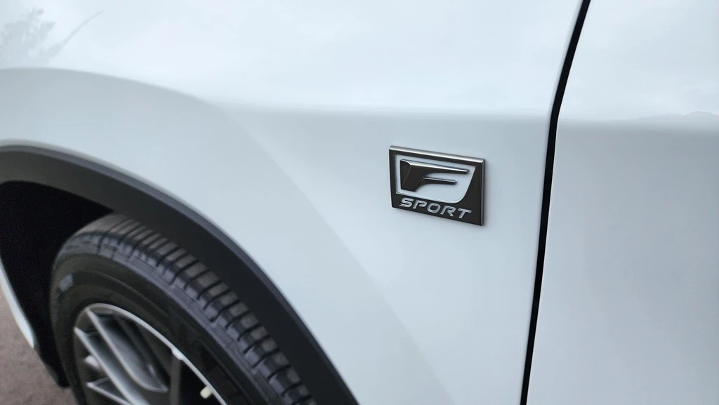 2022 Lexus RX 4th Gen - Image 13 of 31