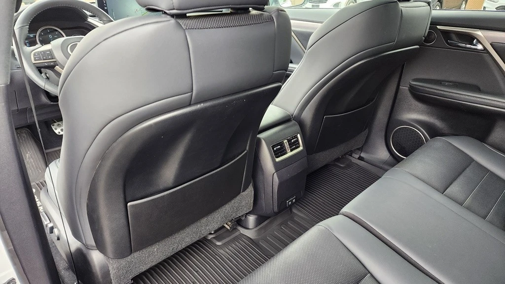2022 Lexus RX 4th Gen - Image 19 of 31