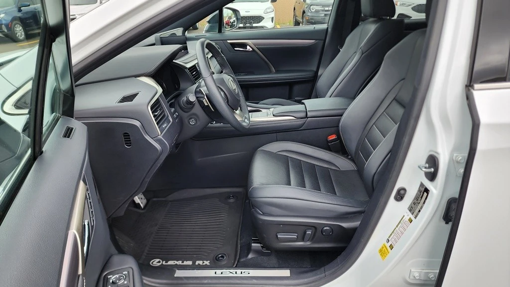 2022 Lexus RX 4th Gen - Image 14 of 31