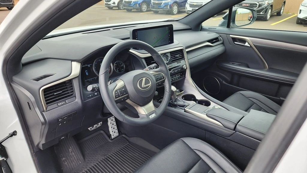 2022 Lexus RX 4th Gen - Image 15 of 31
