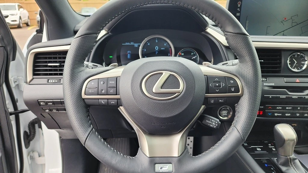2022 Lexus RX 4th Gen - Image 27 of 31