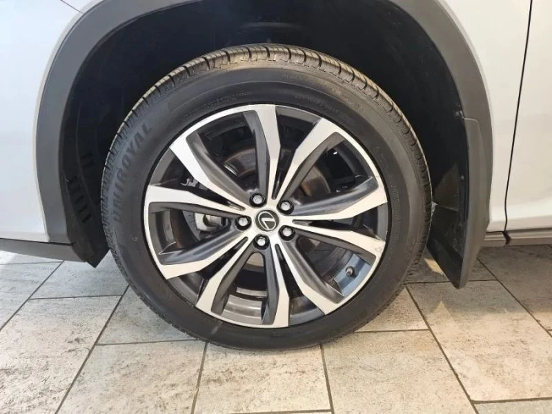 2022 Lexus RX 4th Gen - Image 10 of 12