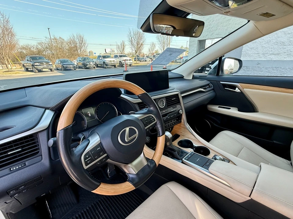 2022 Lexus RX 4th Gen - Image 11 of 21