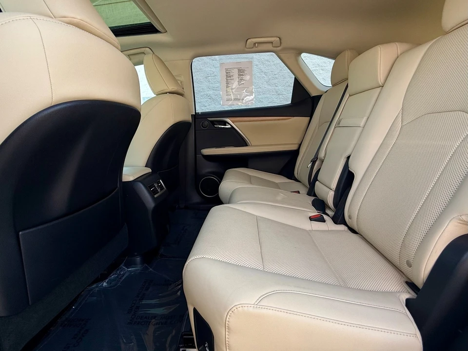 2022 Lexus RX 4th Gen - Image 15 of 21