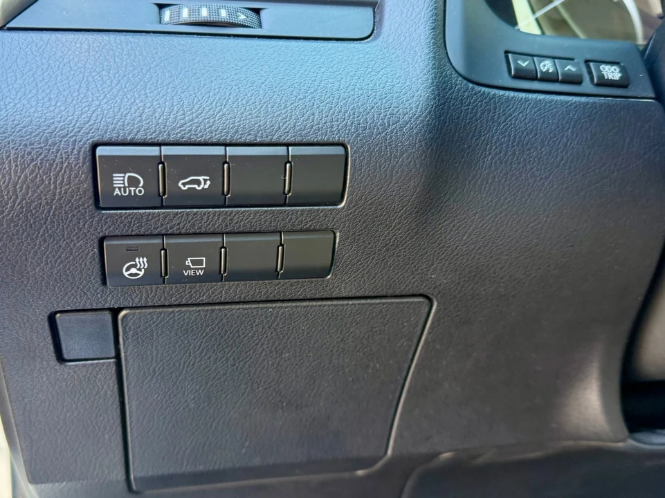 2022 Lexus RX 4th Gen - Image 12 of 21