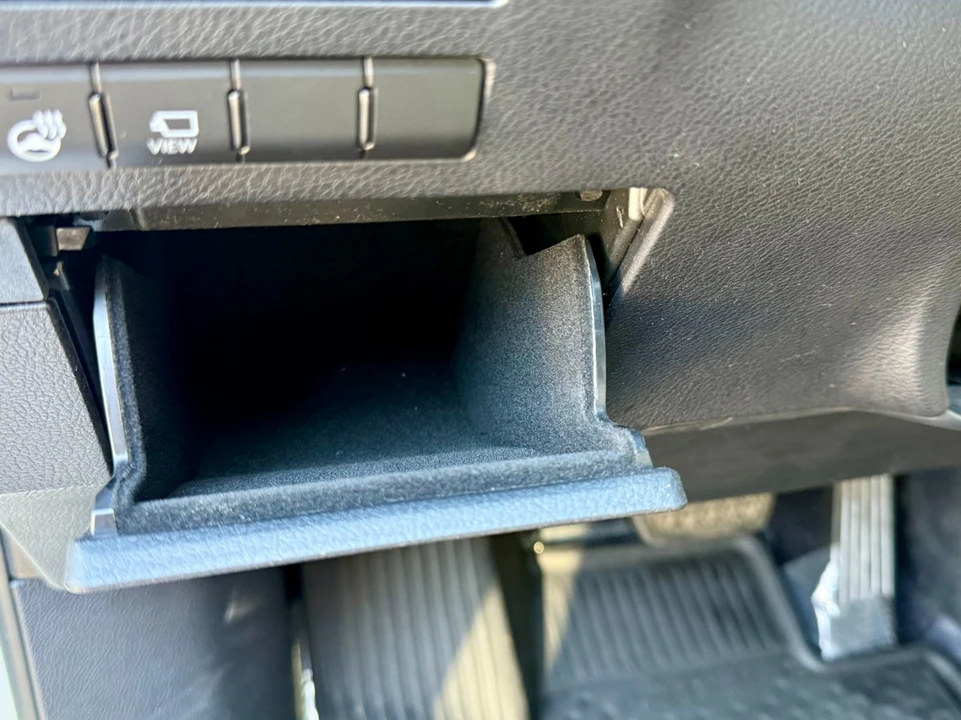 2022 Lexus RX 4th Gen - Image 13 of 21