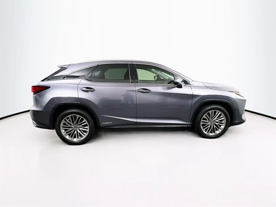 2022 Lexus RX 4th Gen - Image 9 of 12