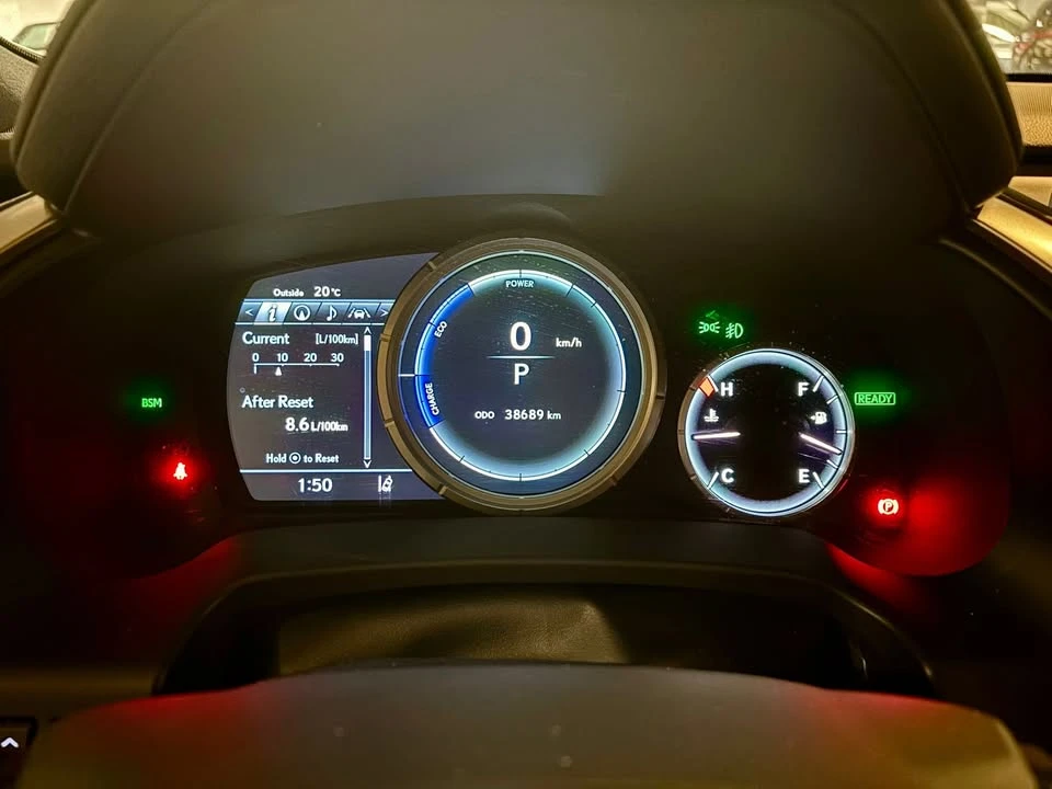 2022 Lexus RX 4th Gen - Image 6 of 6