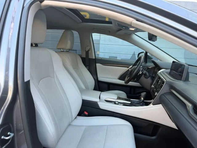 2022 Lexus RX 4th Gen - Image 17 of 21