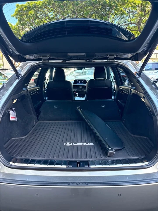 2022 Lexus RX 4th Gen - Image 14 of 18