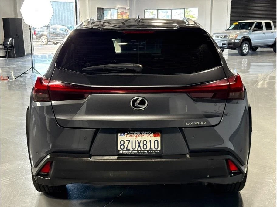 2022 Lexus NX - Image 17 of 20