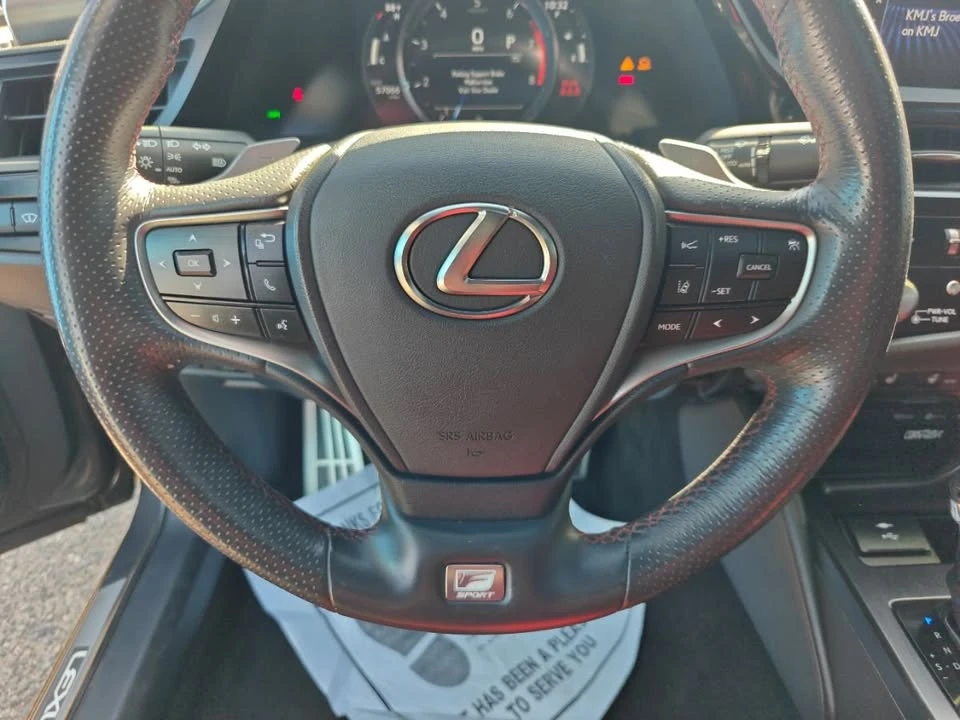 2022 Lexus ES 7th Gen - Image 11 of 19