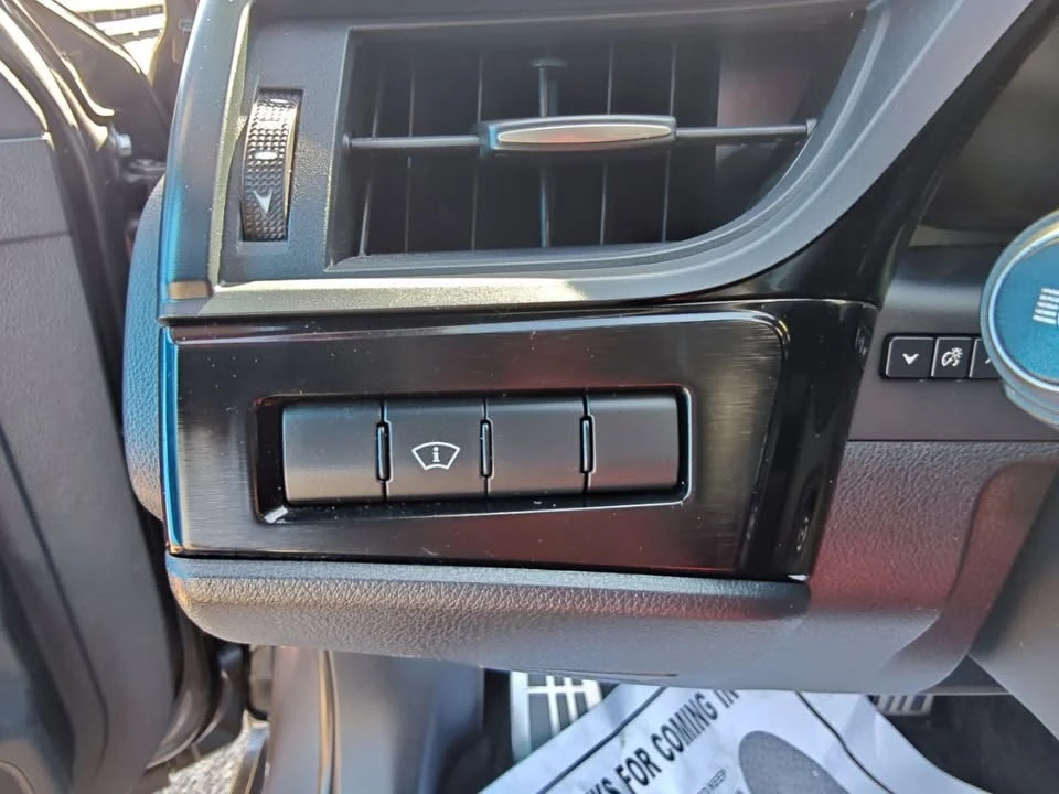2022 Lexus ES 7th Gen - Image 3 of 19