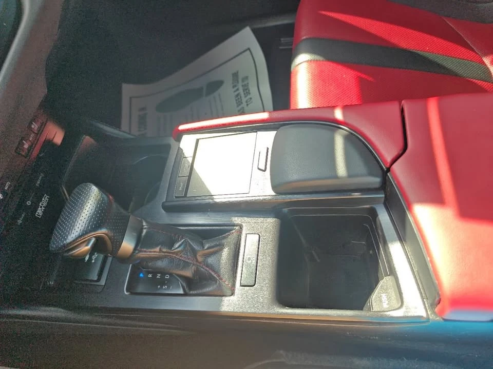 2022 Lexus ES 7th Gen - Image 12 of 19