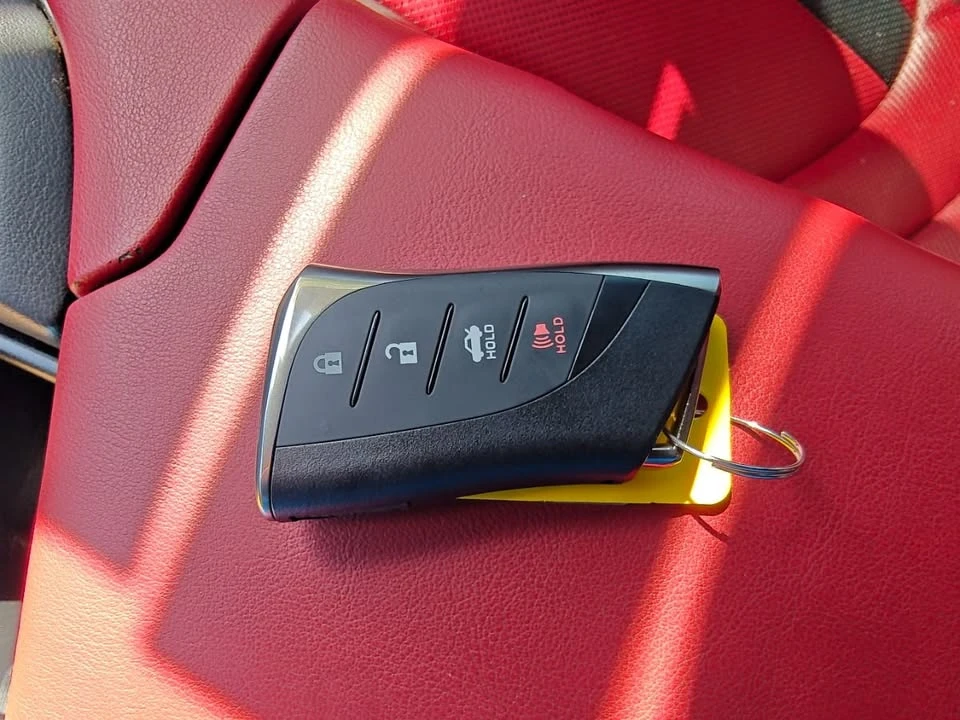 2022 Lexus ES 7th Gen - Image 18 of 19