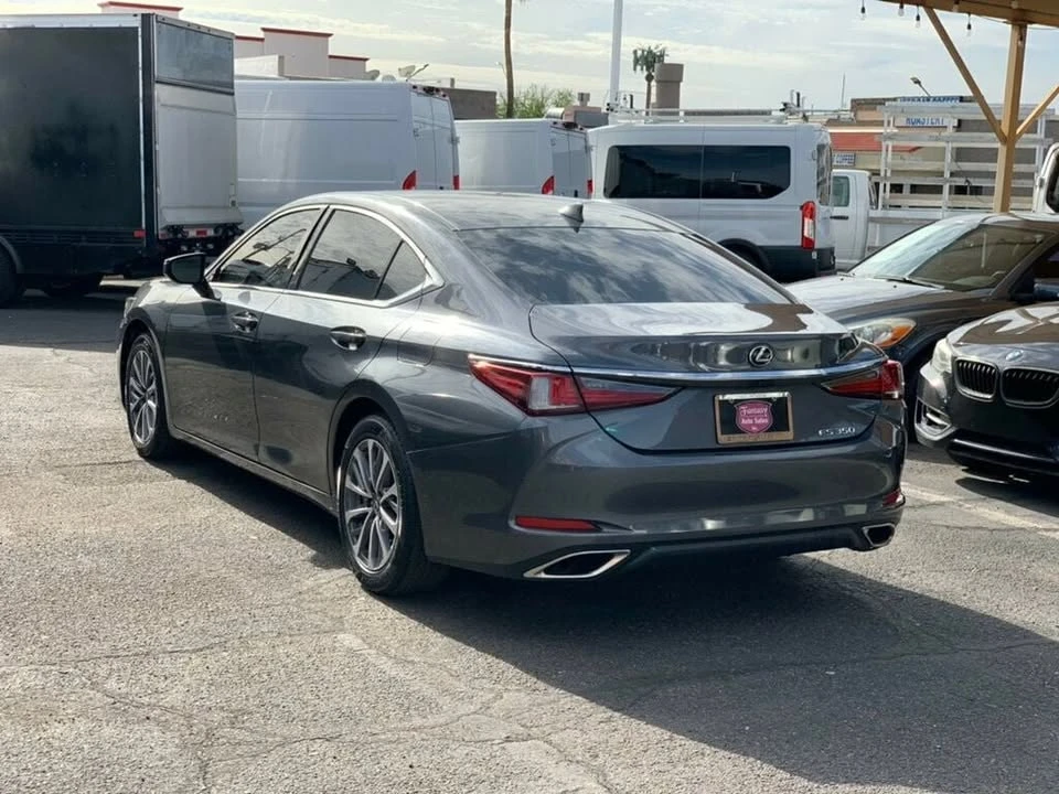 2022 Lexus ES 7th Gen - Image 6 of 19